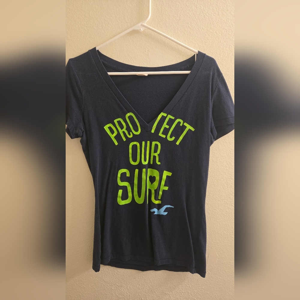 Hollister Navy V-Neck Tee with Lime Green Surf Graphic